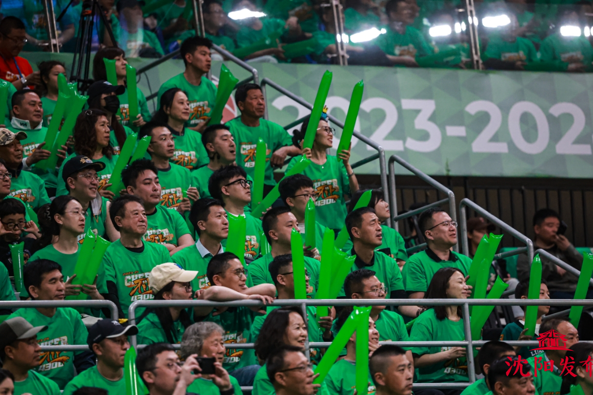 半岛app官网-包含篮球明星街头赛事精彩开打，球迷热情高涨的词条