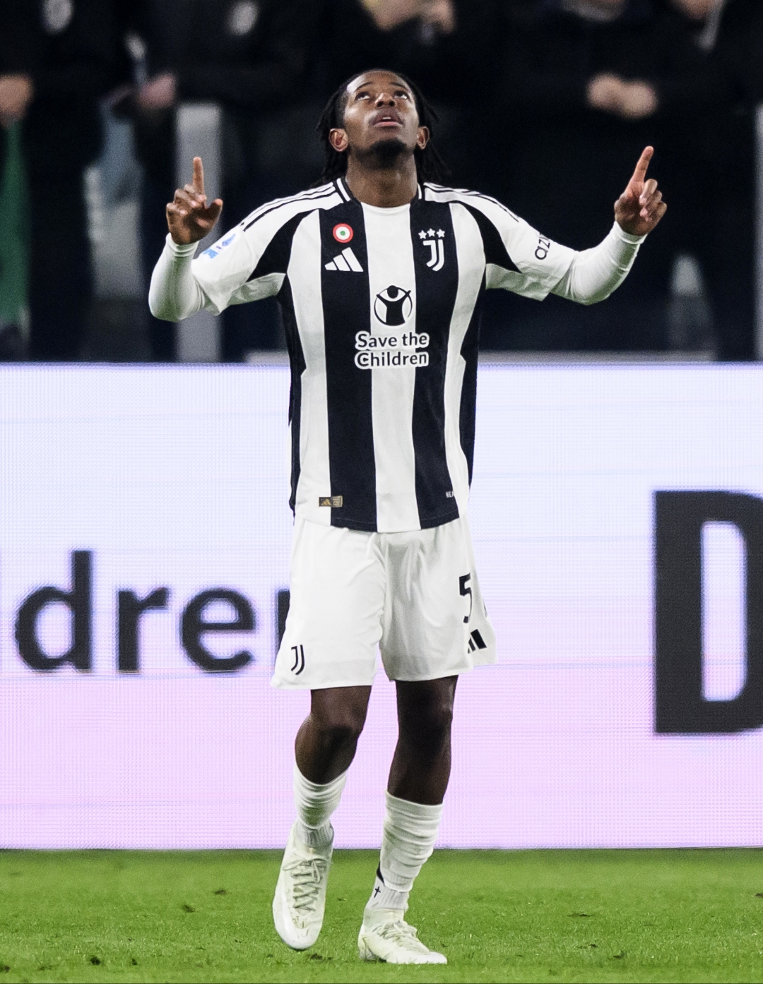 半岛官网登录入口-意甲劲旅AC米兰逐渐崛起，挑战尤文图斯霸权的简单介绍